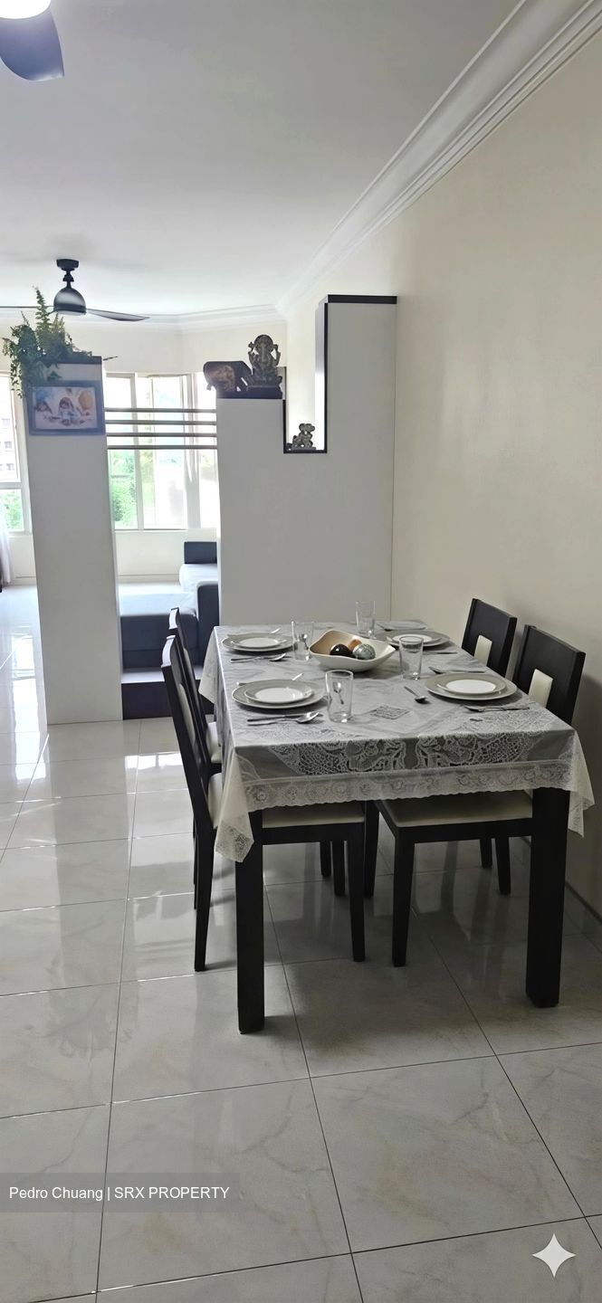 Melville Park (D18), Condominium #569621311